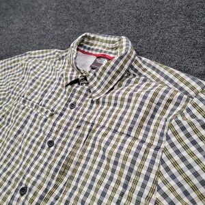 The North Face Men Plaid Short Sleeve Button Shirt Small Outdoor Hiking
